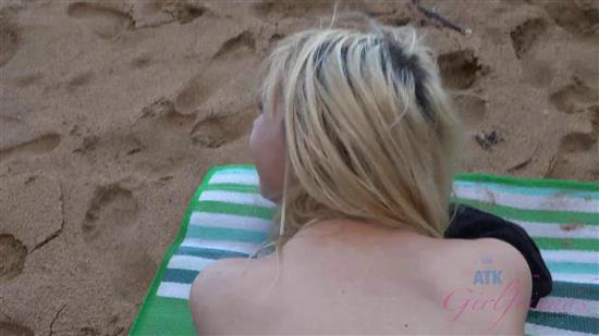 ATKGirlfriends 18 04 06 Kenzie Reeves XXX 1080p MP4-KTR