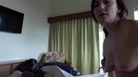 ATKGirlfriends 18 06 22 Jade Amber XXX 1080p MP4-KTR