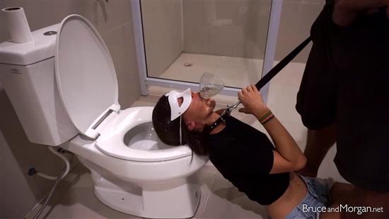 BruceAndMorgan 18 03 16 Toilet Slave XXX 1080p MP4-WEIRD