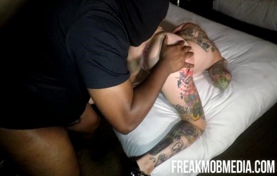 FreakMobMedia 17 10 26 Tanks Asshole Gets Pounded XXX 720p MP4-KTR