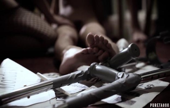 PureTaboo 18 09 20 The Scam XXX 1080p MP4-KTR