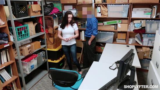 Shoplyfter 18 06 13 Raven Reign XXX 1080p MP4-KTR