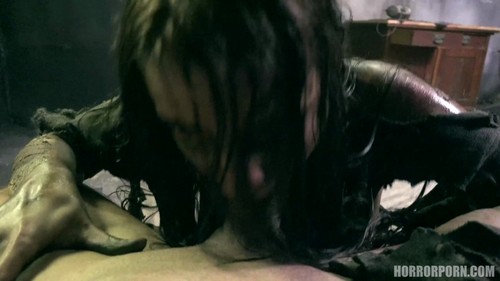 [HorrorPorn] Evil Dead (1080p)